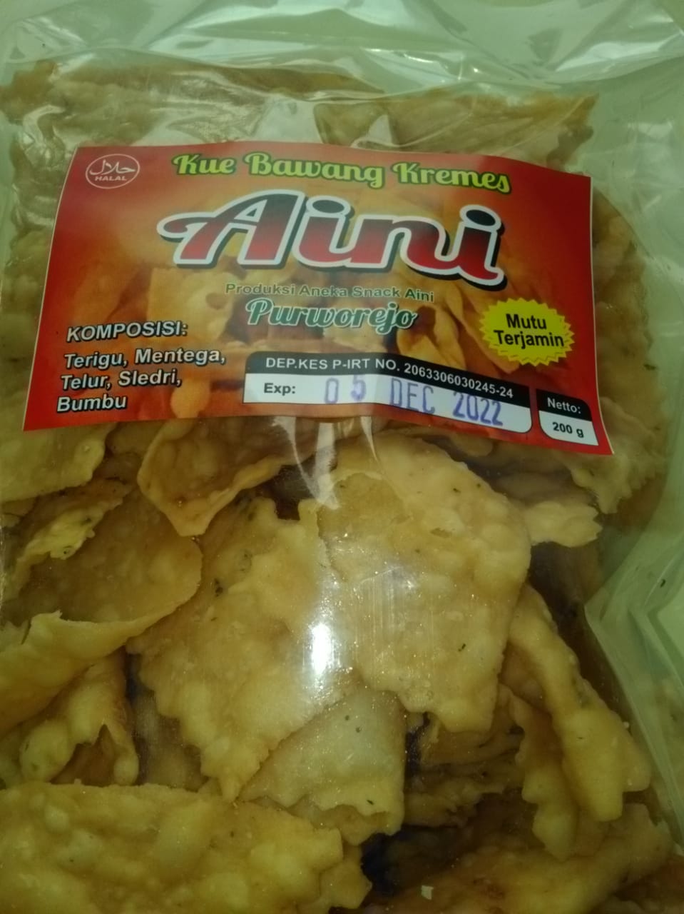 Kue Bawang Kremes